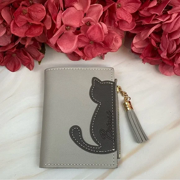 Vegan Leather Two Tone Gray Cat Wallet with Tassel - Picture 3 of 15